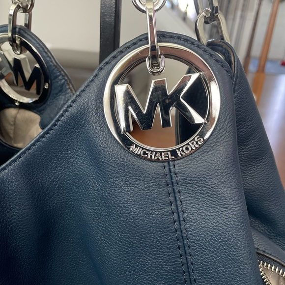 Michael Kors Fulton shoulder bag - Picture 11 of 11